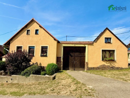 Prodej rozlehlého rodinného stavení s dvěma domy a zahradou – Staré Hobzí, okr. Jindřichův Hradec